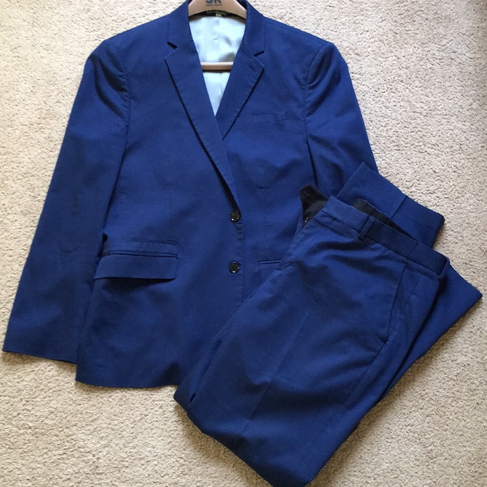 Express Photographer Men’s Suit SHARP!!